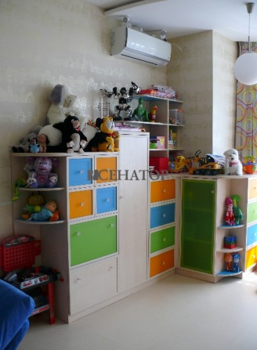 Мебельная мини-горка в детскую комнату