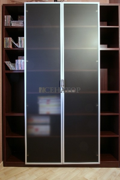 Встроенный шкаф для книг